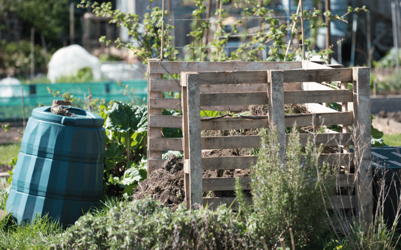 Building A Compost Bin For Free From Old Pallets